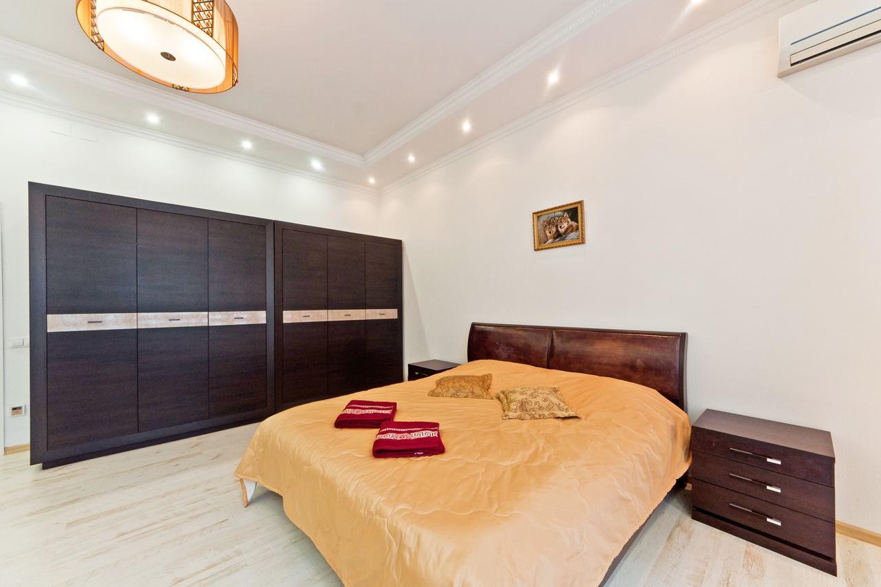 סנט פטרסבורג Apartment Spassky 12 מראה חיצוני תמונה