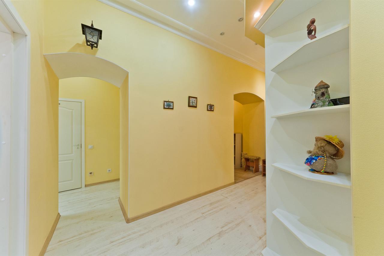 סנט פטרסבורג Apartment Spassky 12 מראה חיצוני תמונה