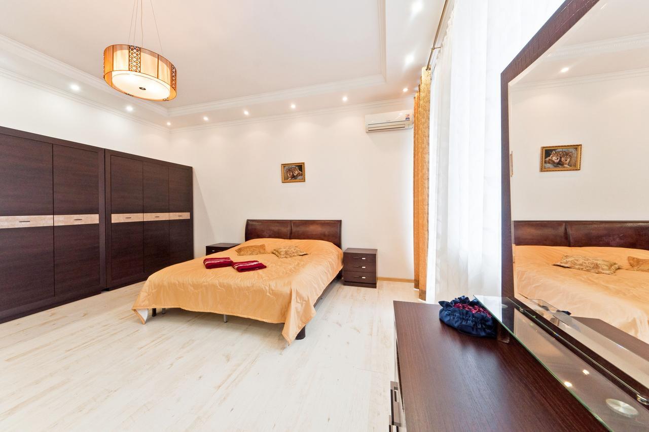 סנט פטרסבורג Apartment Spassky 12 מראה חיצוני תמונה