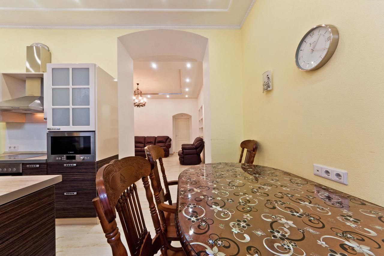 סנט פטרסבורג Apartment Spassky 12 מראה חיצוני תמונה